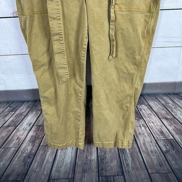Cabi 5693 Pants Womens 16 Tan Discovery Trouser Pants Crop Belted High Rise‎ - Picture 3 of 10